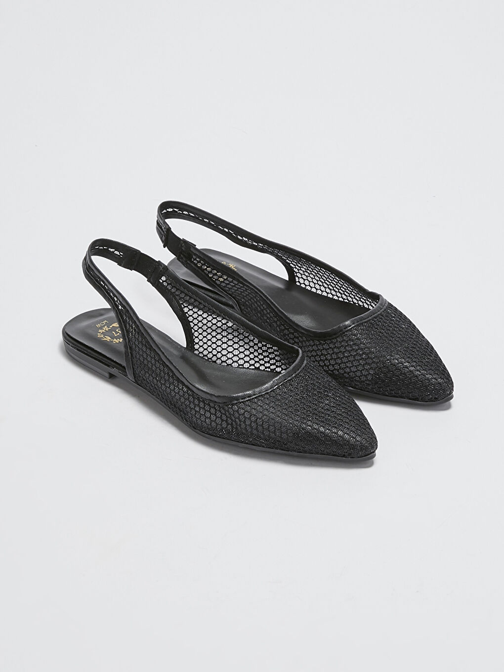 Siyah File Detaylı Sivri Burun Kadın Babet