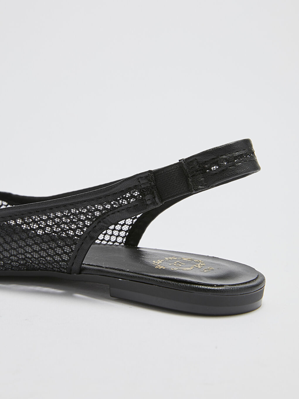 Siyah File Detaylı Sivri Burun Kadın Babet-5