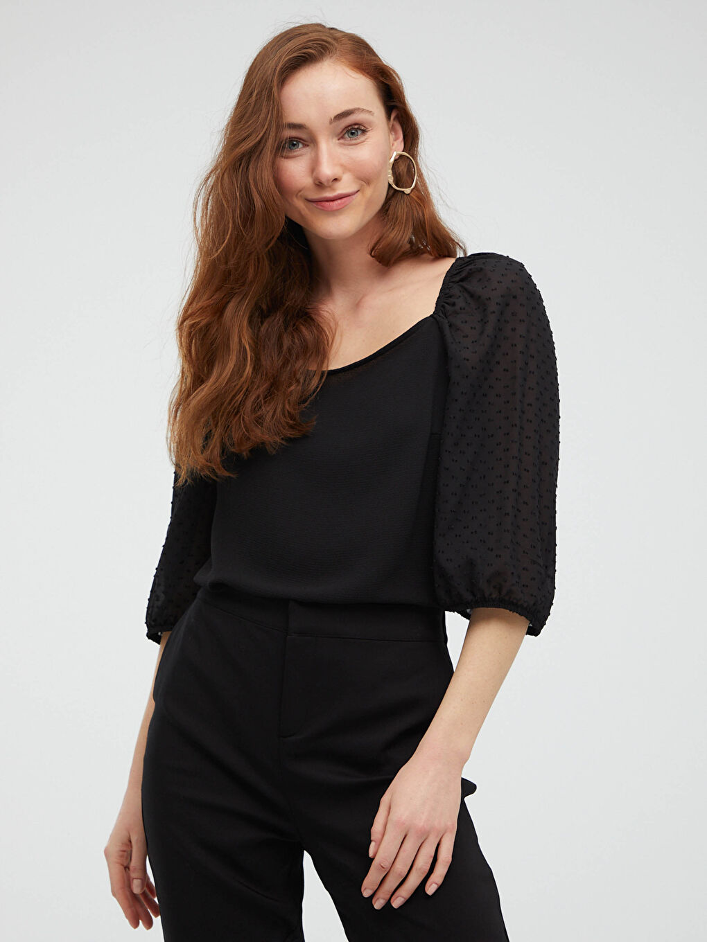 بلوزة نسائية بأكمام بالون منقوشة بياقة على شكل قارب-4