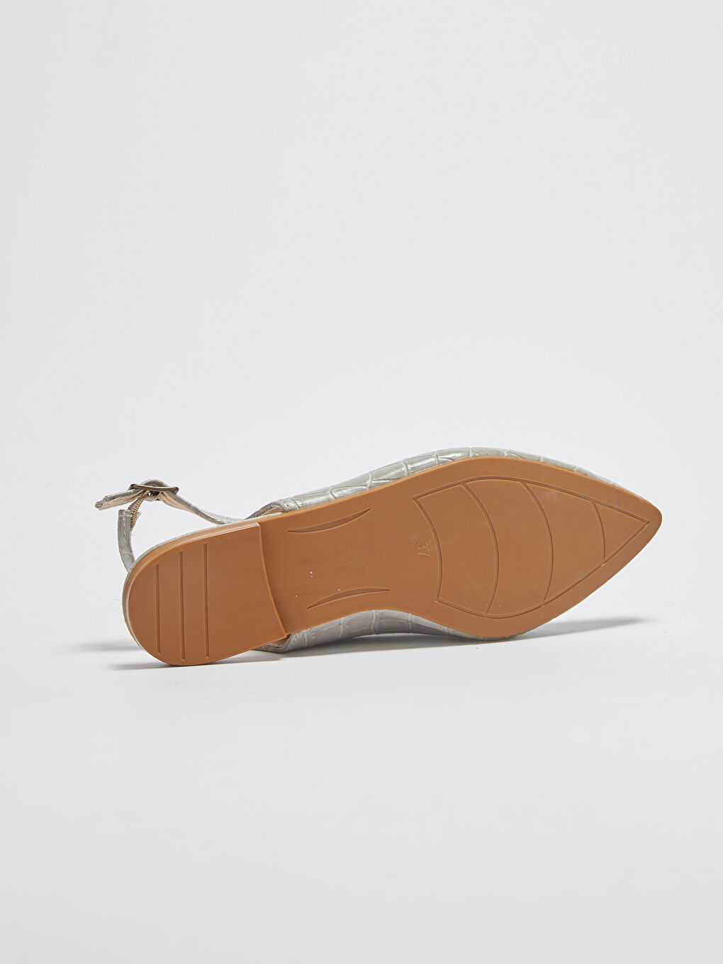 Gri Kadın Parlak Görünümlü Babet Ayakkabı-2