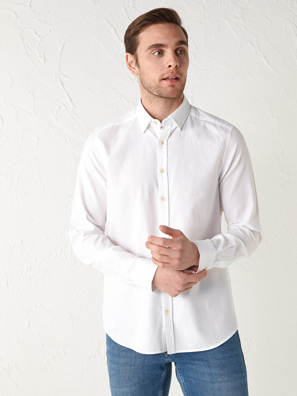 Beyaz Slim Fit Uzun Kollu Armürlü Erkek Gömlek