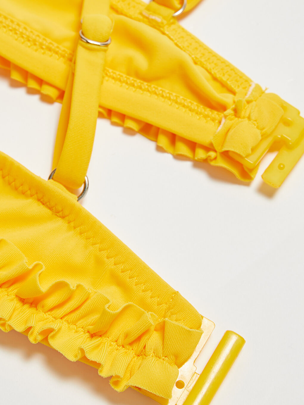 Haut de Bikini à Volants pour Femmes-1