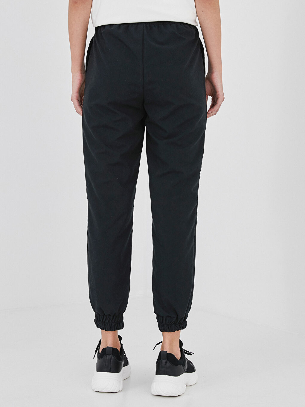 Siyah Beli Lastikli Comfort Fit Harem Kadın Pantolon-3