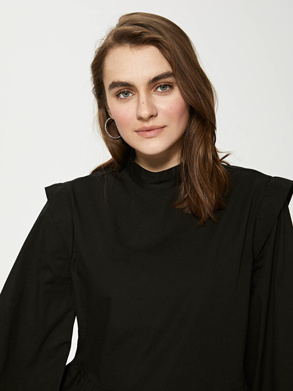 Tunică pentru Femei cu Guler de Judecător și Mânecă Lungă din Poplin-2