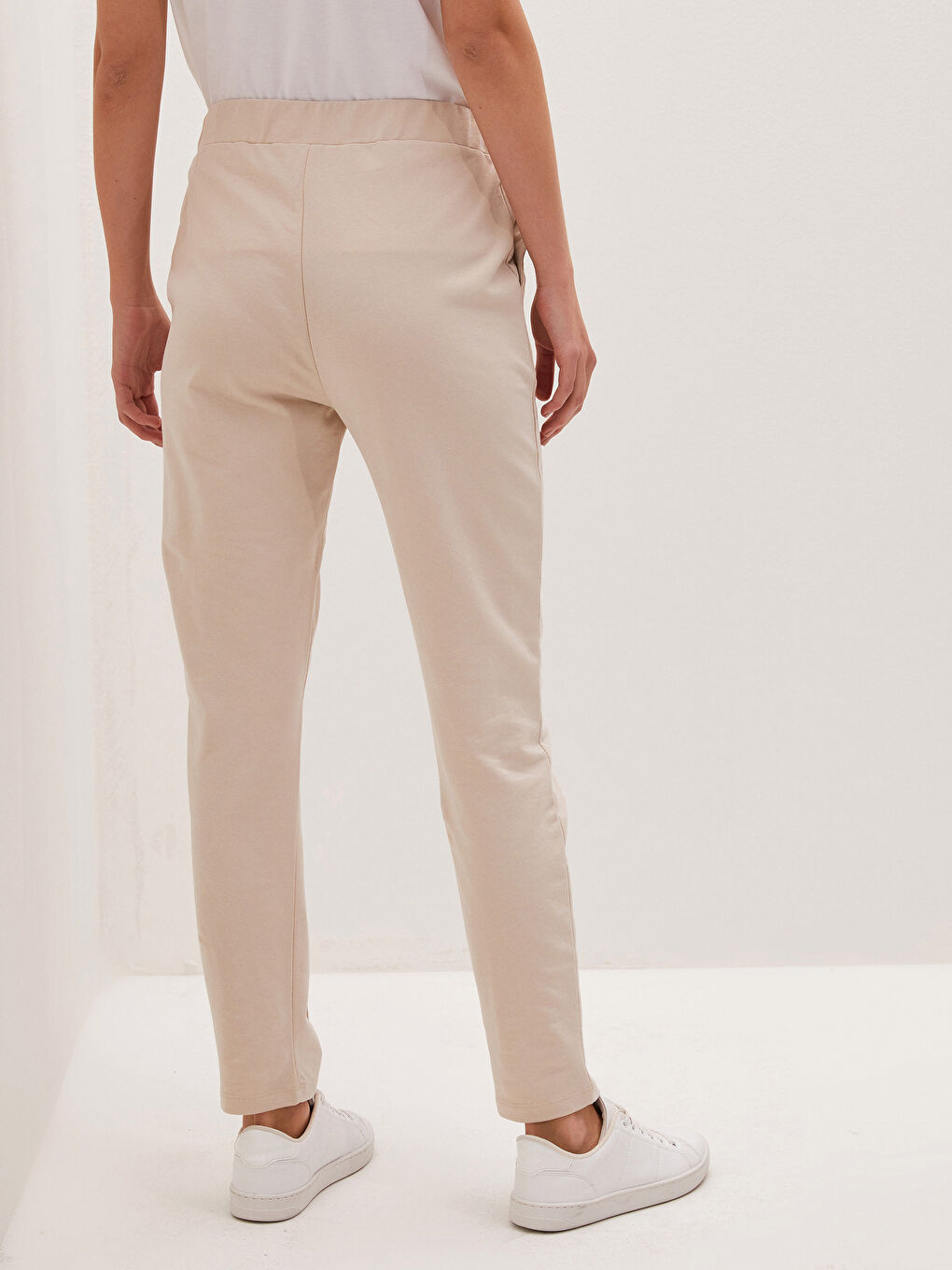 Gri Beli Lastikli Kadın Eşofman Alt-4