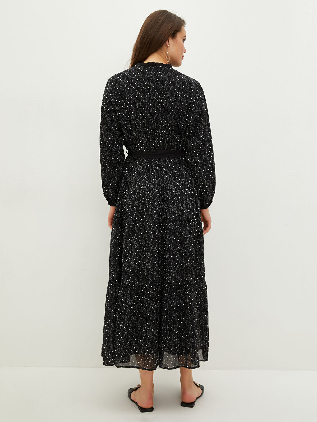 LCWAIKIKI Classic Robe à Manches Longues à Motif avec Col Lavallière pour Femmes -S1CK52Z8-LQJ