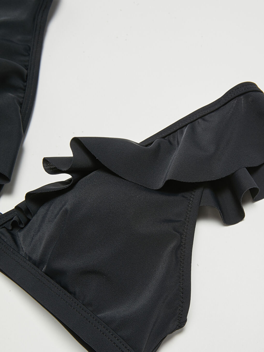 جزء علوي من البكيني سادة بتفاصيل كشكشة للسيدات-1