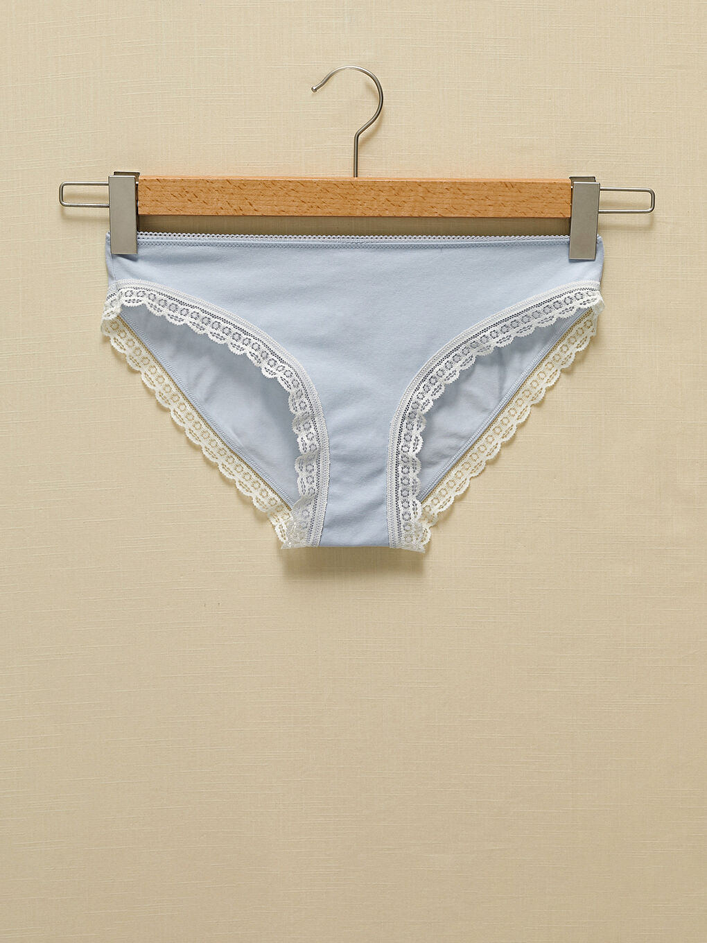 Lace Detailed Bikini Knickers
