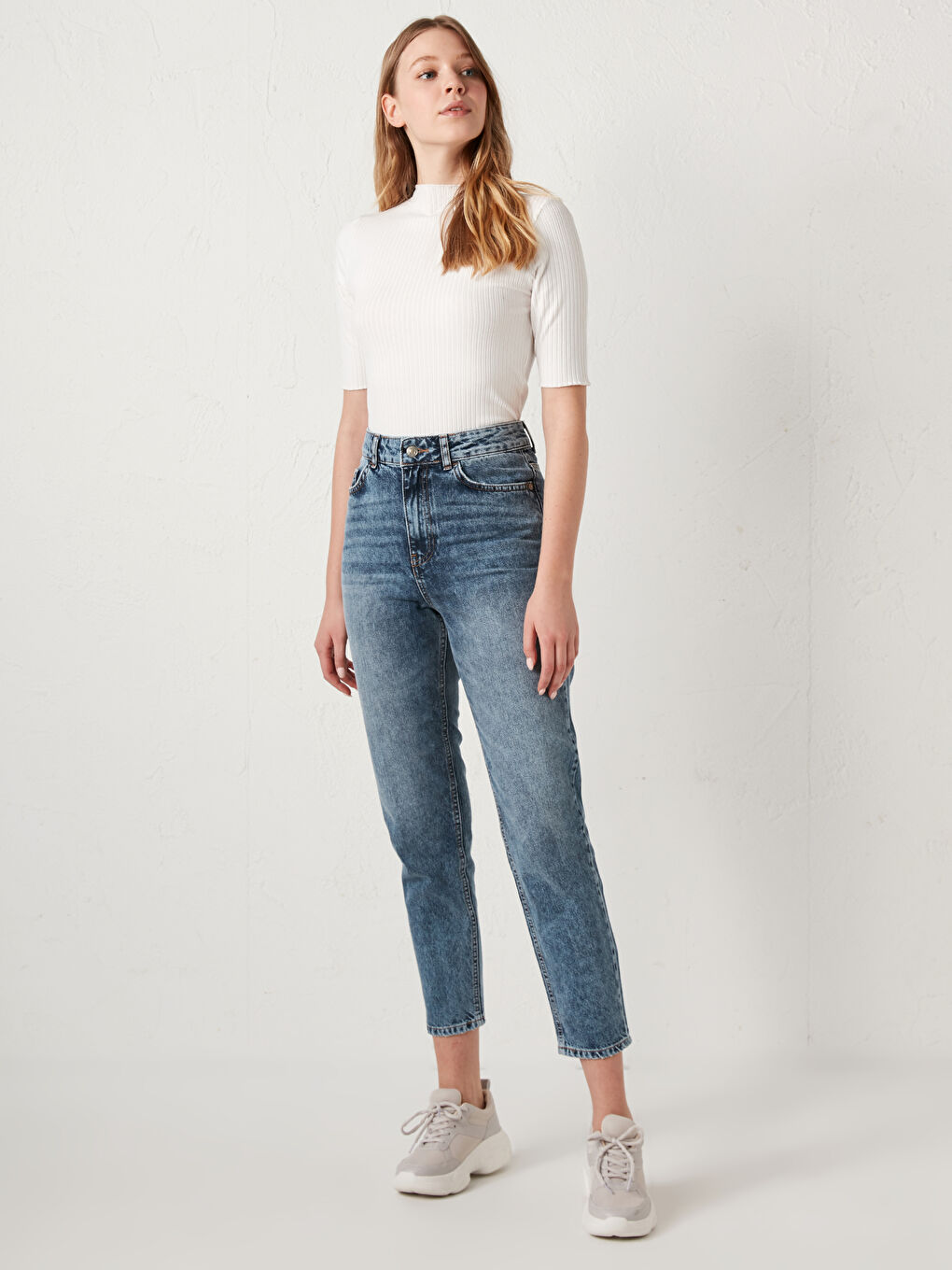 High Waist Women's Mom Fit Rodeo Jeans-11