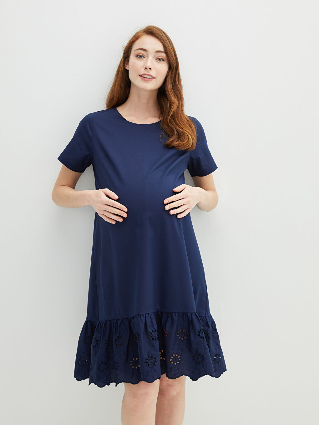 Lacivert Bisiklet Yaka Nakışlı Kısa Kollu Gabardin Kumaş Hamile Elbise-2