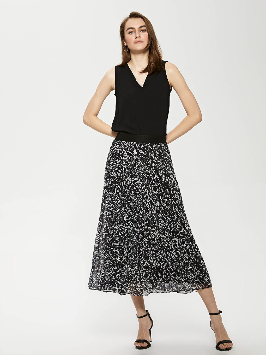 Bej Beli Lastikli Desenli Pileli Şifon Kadın Etek-5