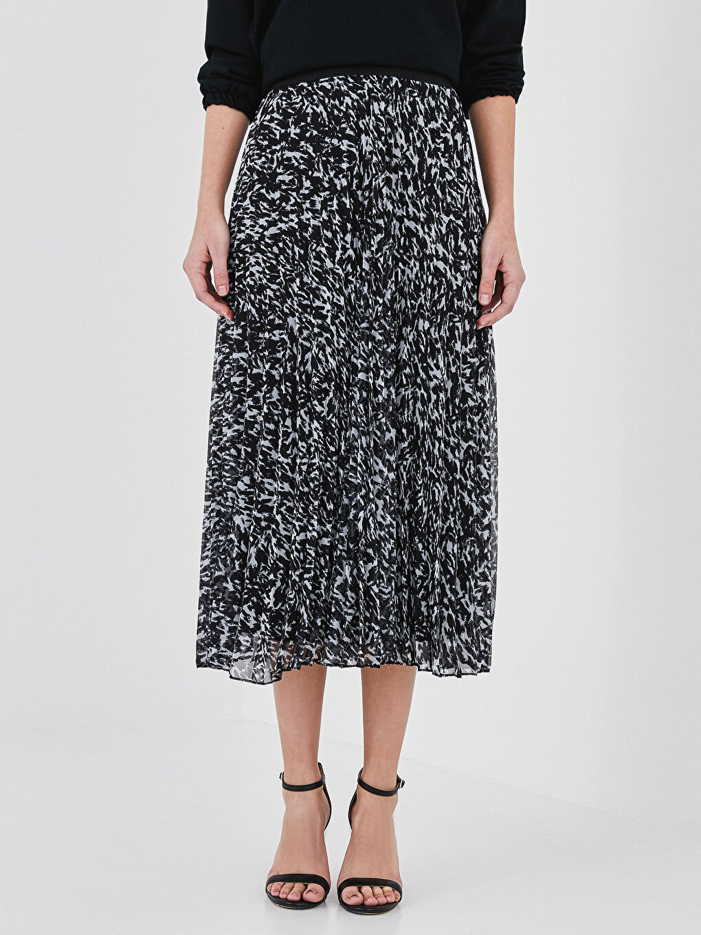 Bej Beli Lastikli Desenli Pileli Şifon Kadın Etek-3