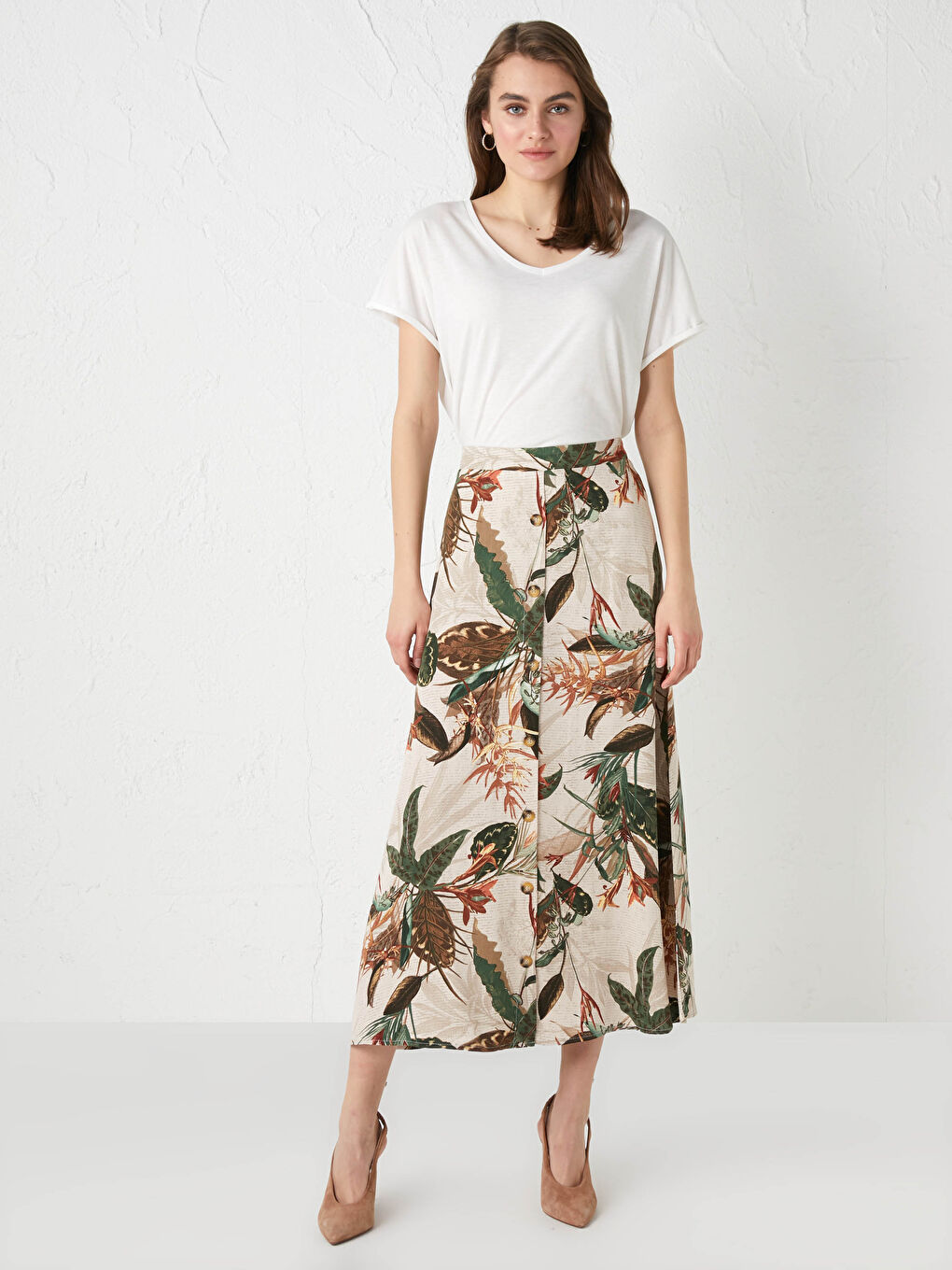 Bej Beli Lastikli Baskılı Düğme Detaylı Kadın Etek