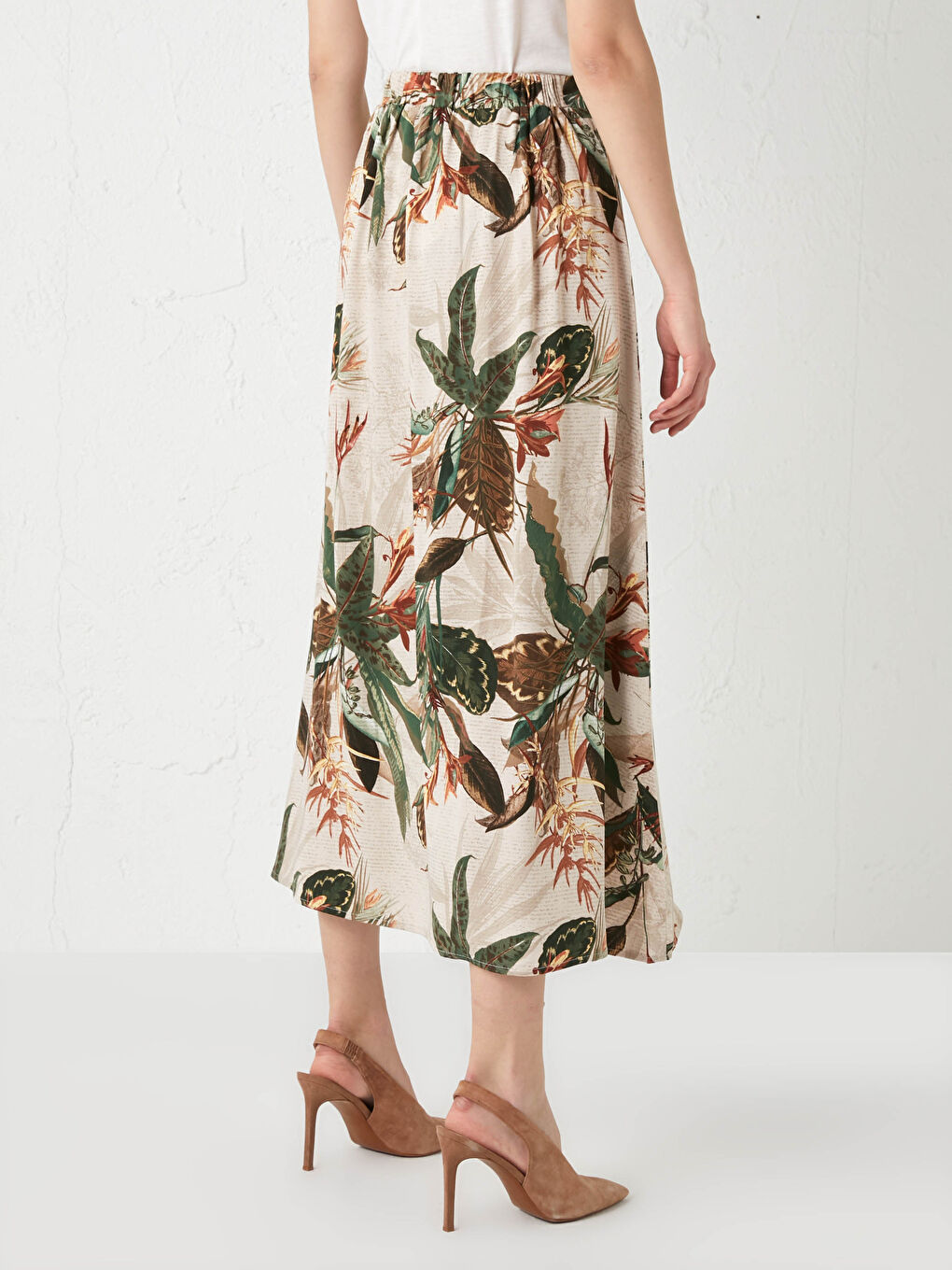 Bej Beli Lastikli Baskılı Düğme Detaylı Kadın Etek-3