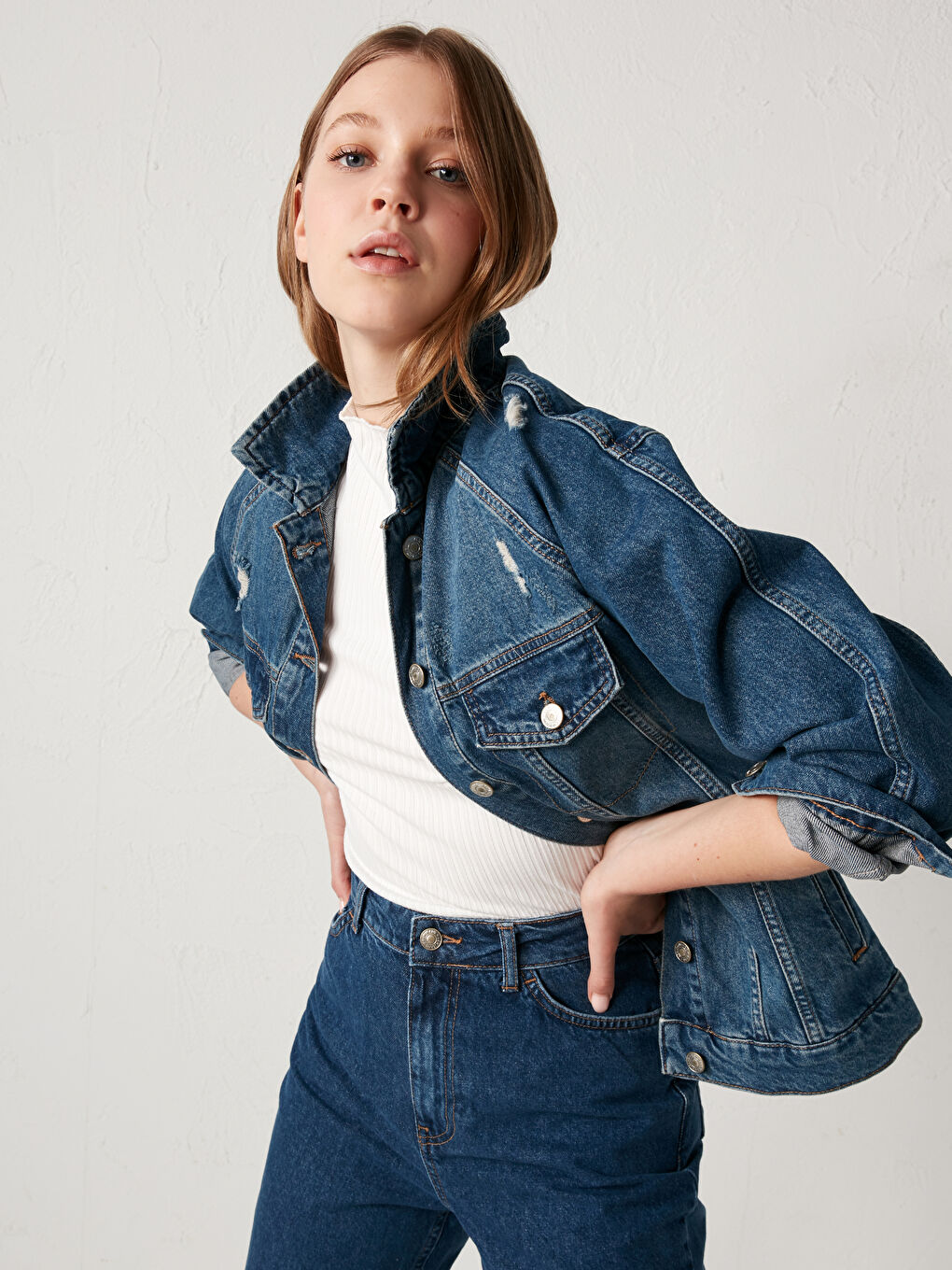 İndigo Ceket Yaka Yırtık Desenli Uzun Kollu Kadın Rodeo Jean Ceket-1