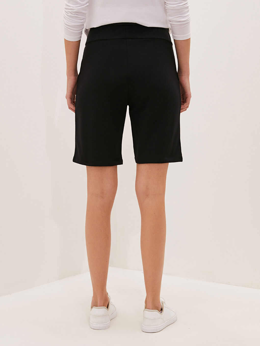 شورت حوامل بتفاصيل جيب و خصر مطاطي-6