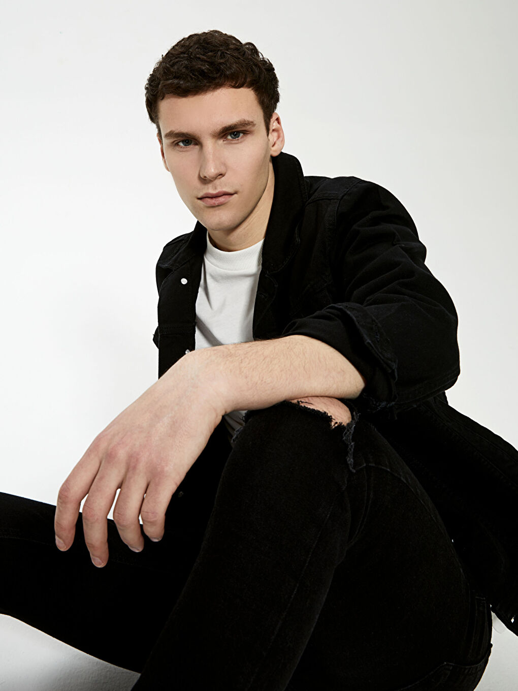 Siyah Slim Fit Gömlek Yaka İnce Erkek Mont-3