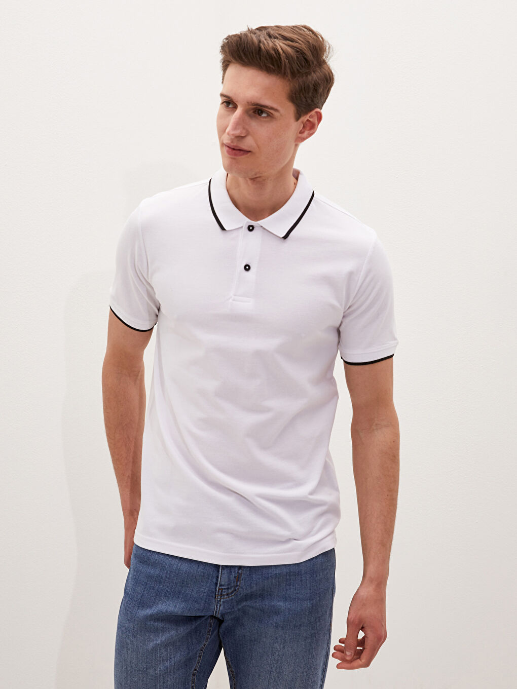 Beyaz Polo Yaka Kısa Kollu Pike Erkek Tişört