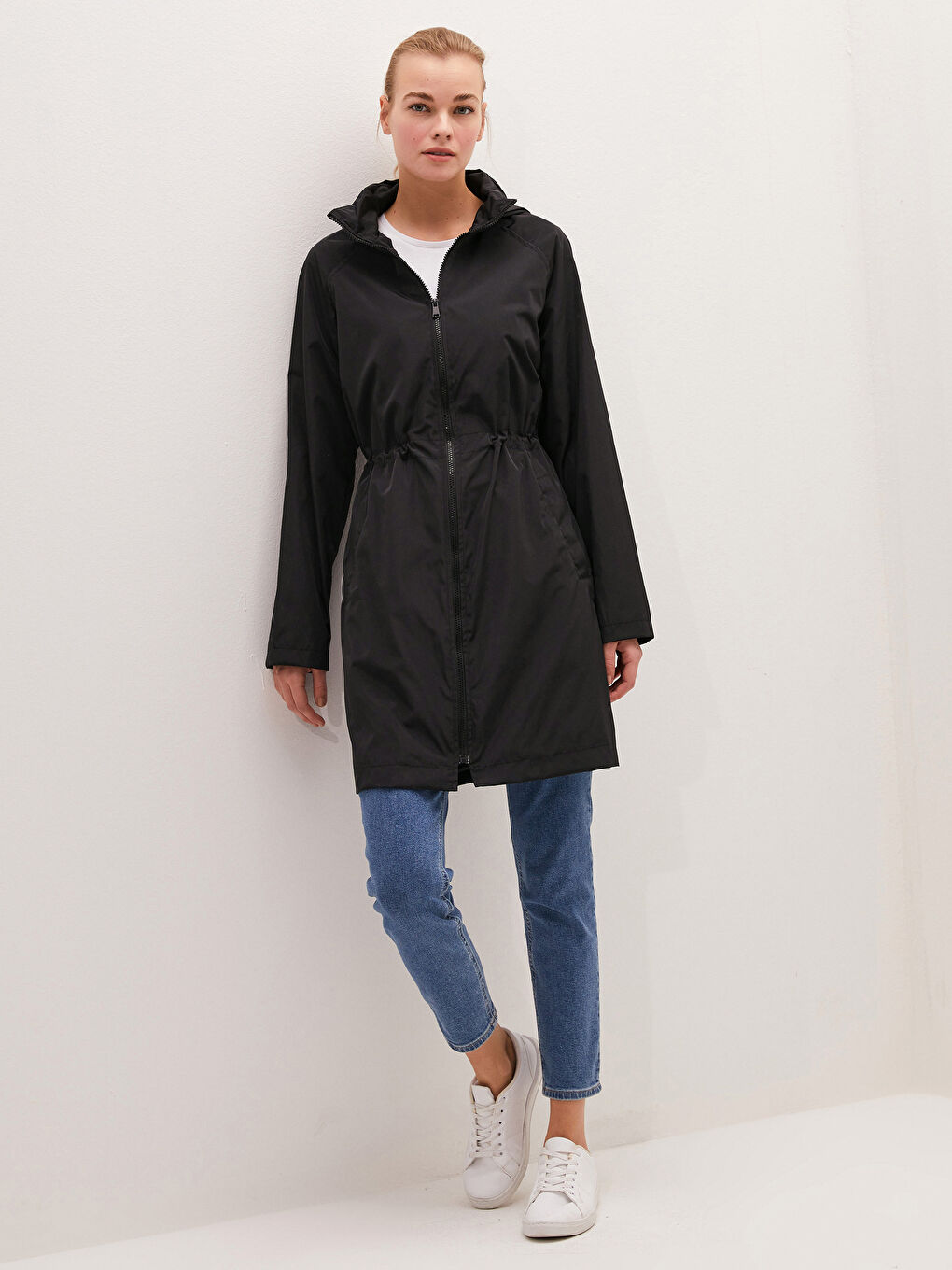 Әйелдерге арналған ұзын жеңді биік жағалы қалтасы бар жаңбырға арналған күрте-3