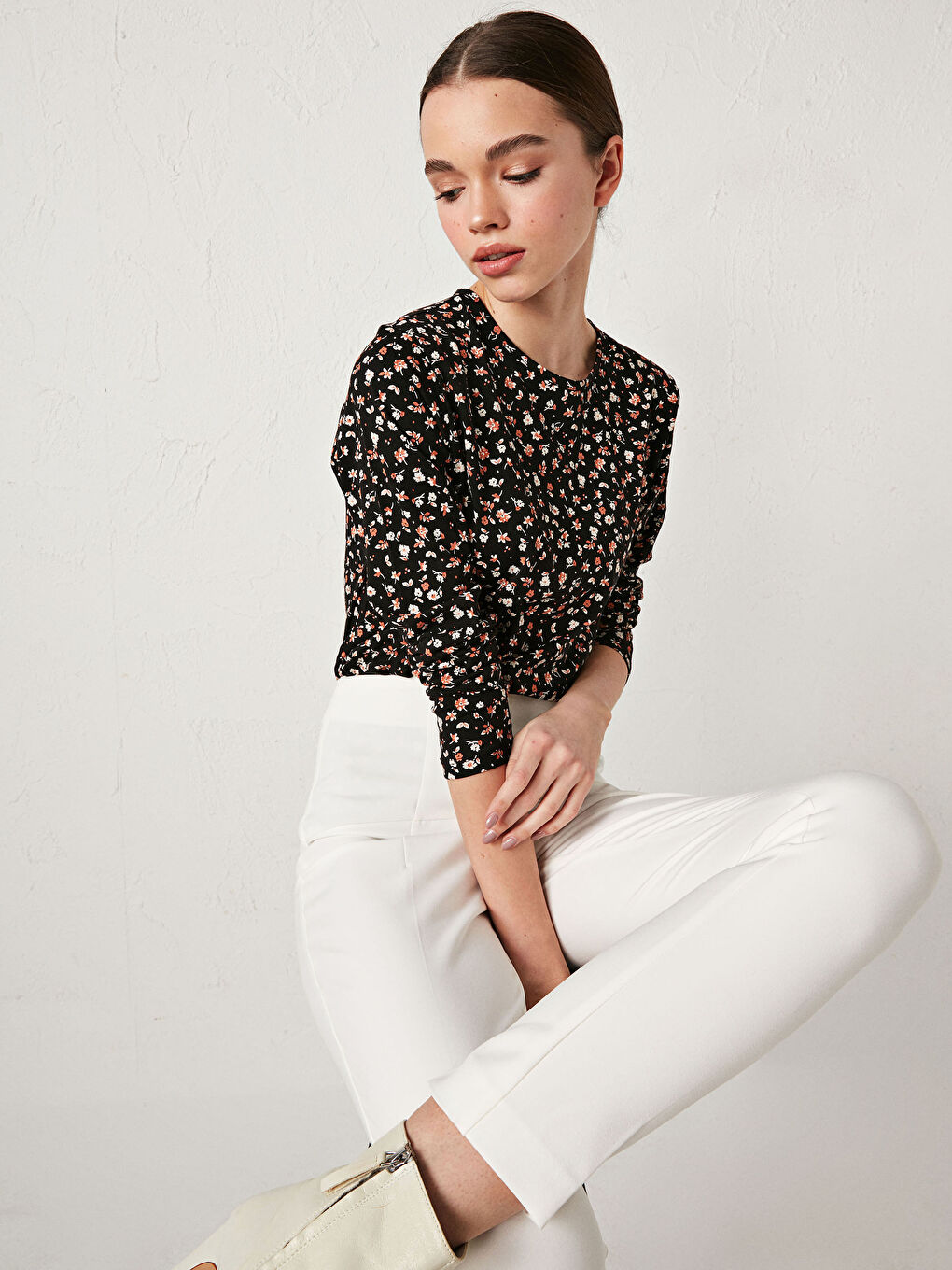 Crew Neck Floral Print Long Sleeve Women's T-Shirt-6