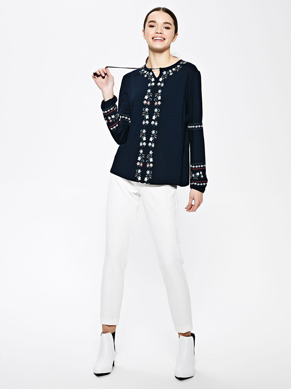 Lacivert Bisiklet Yaka Desenli Uzun Kollu Kadın Bluz-2