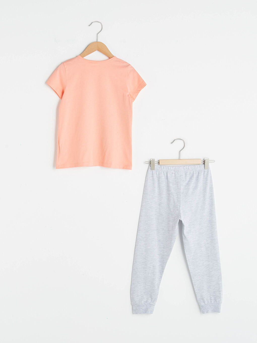 LCW Kids Crew Neck LOL Surprise OMG Licensed Short Sleeve Girls Pajamas Set -S1CQ23Z4-FMF