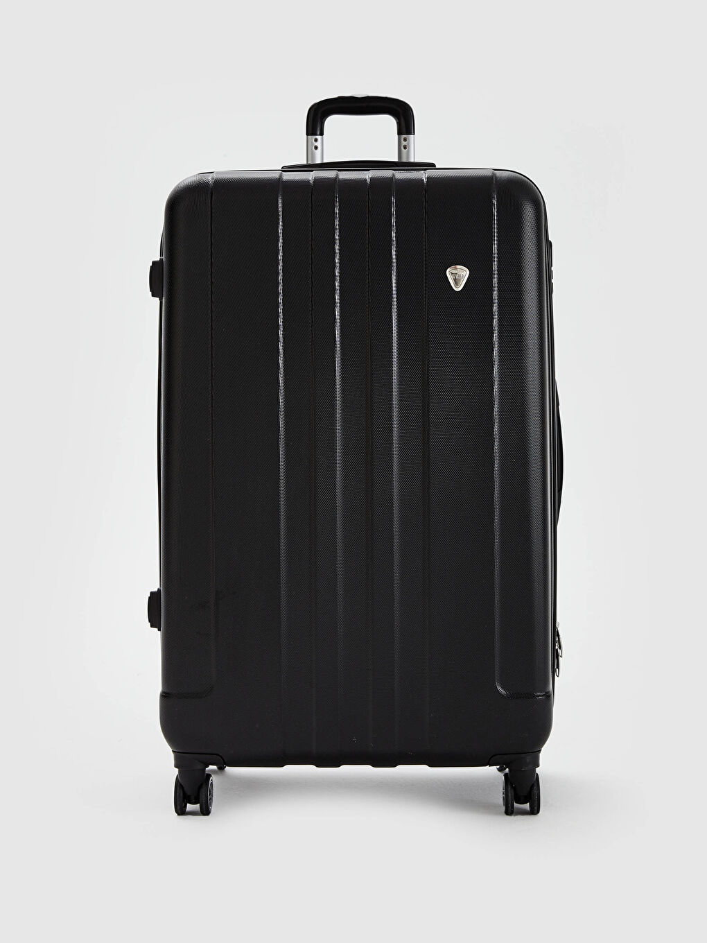 Чемодан большого размера