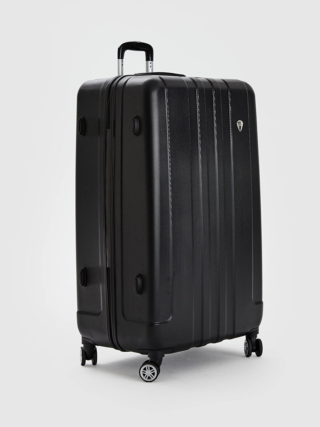 Чемодан большого размера-1