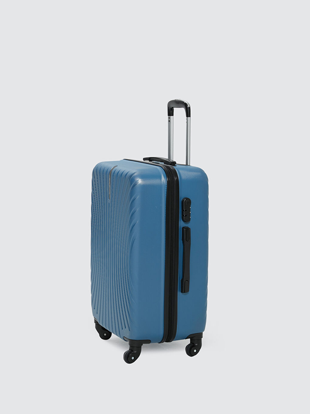 Среден размер куфар-2