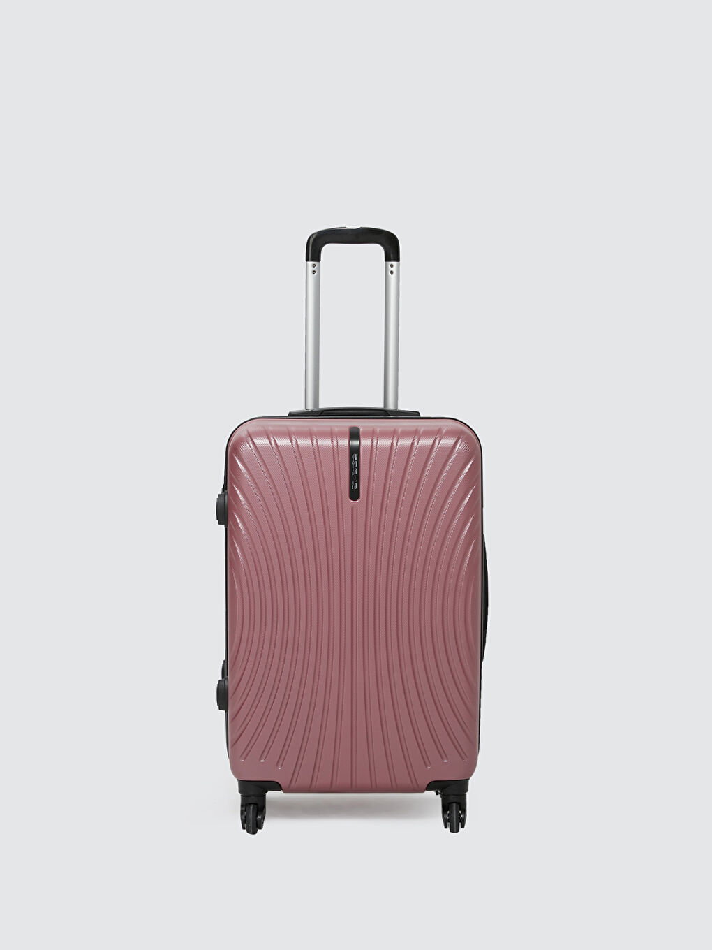 شنطة سفر وسط