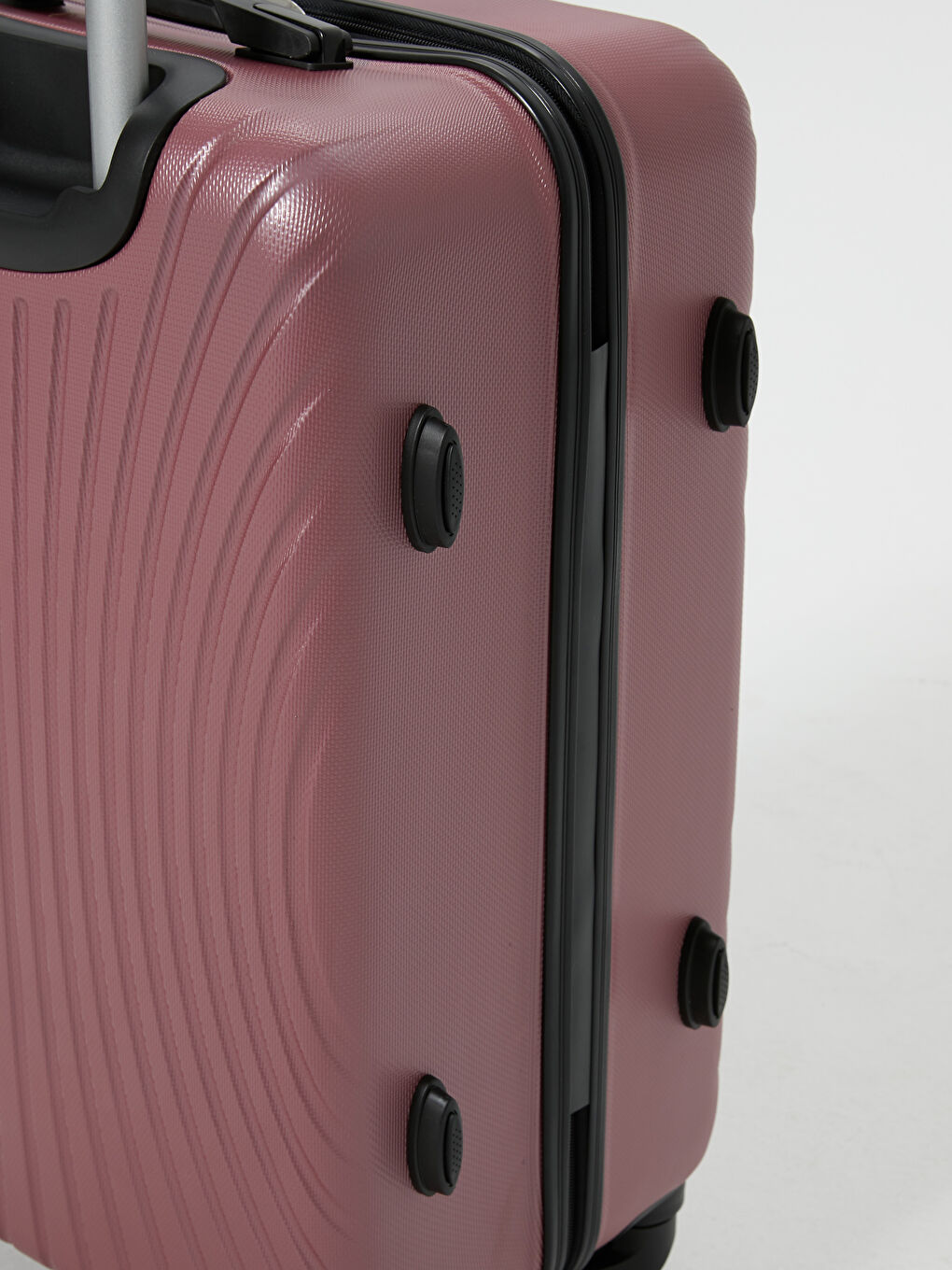 شنطة سفر وسط-3