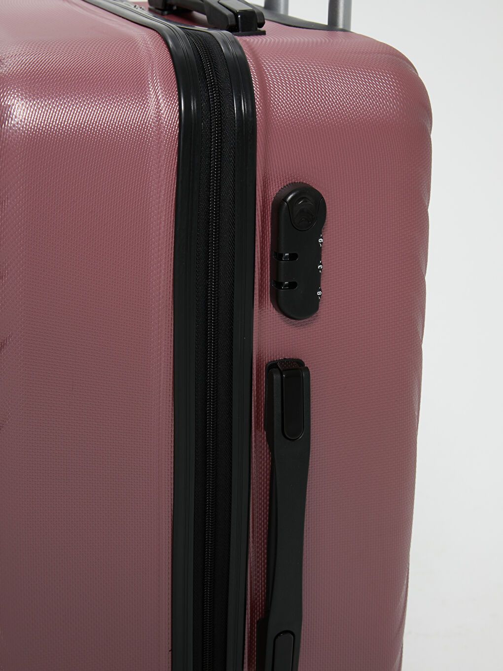 شنطة سفر وسط-4