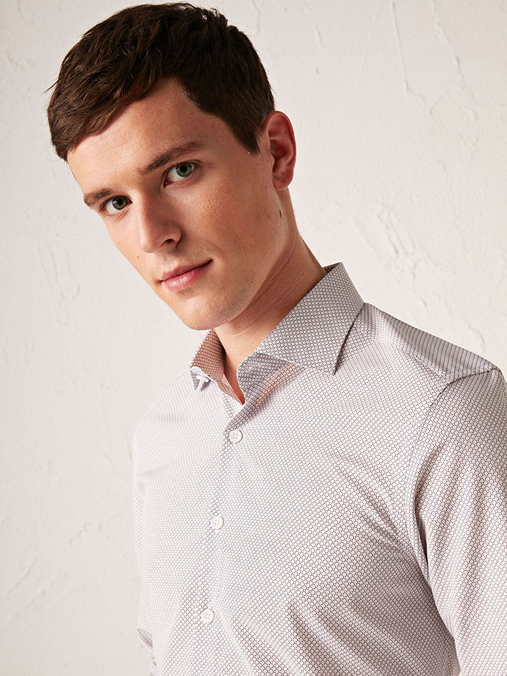 Chemise Slim Fit à Manches Longues en Popeline-1