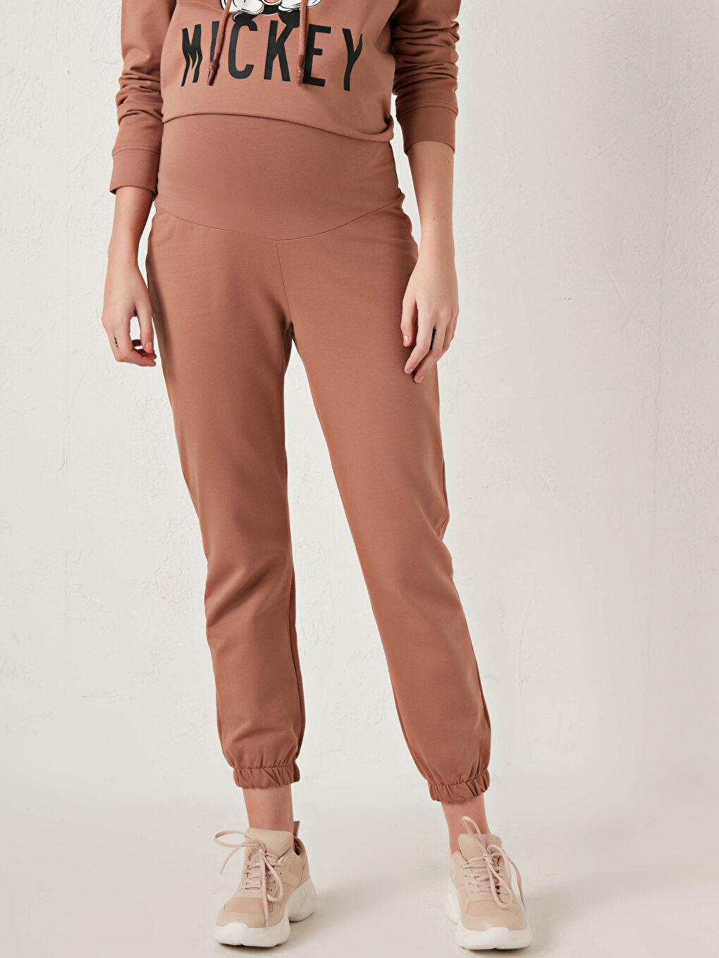 Kahverengi Karın Panelli Düz Hamile Jogger Eşofman Altı-1