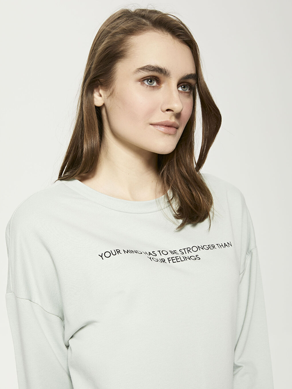 Robe pour Femmes à Col Rond Imprimée à Manches Longues-3