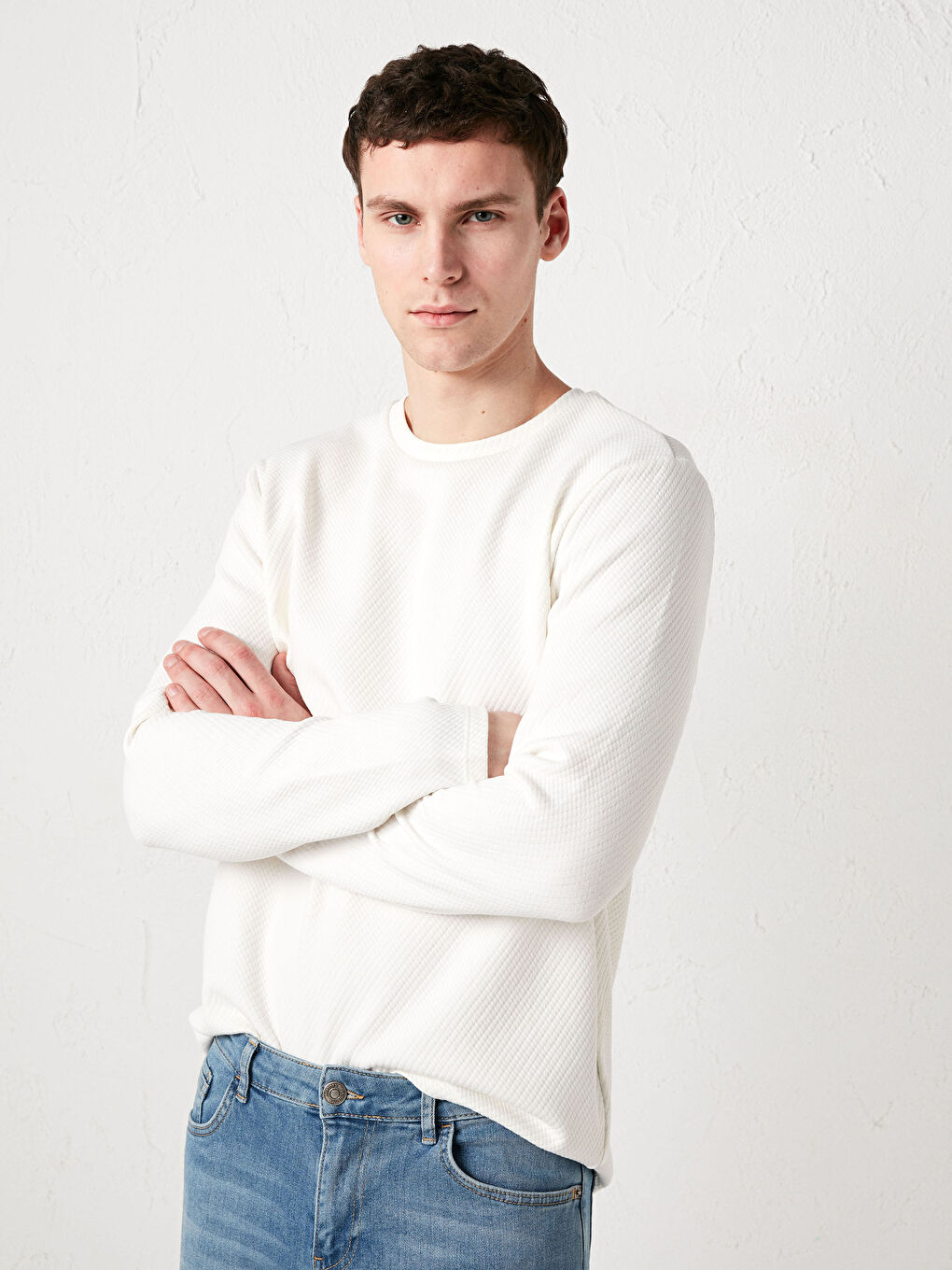 Beyaz Bisiklet Yaka Uzun Kollu Tişört-4