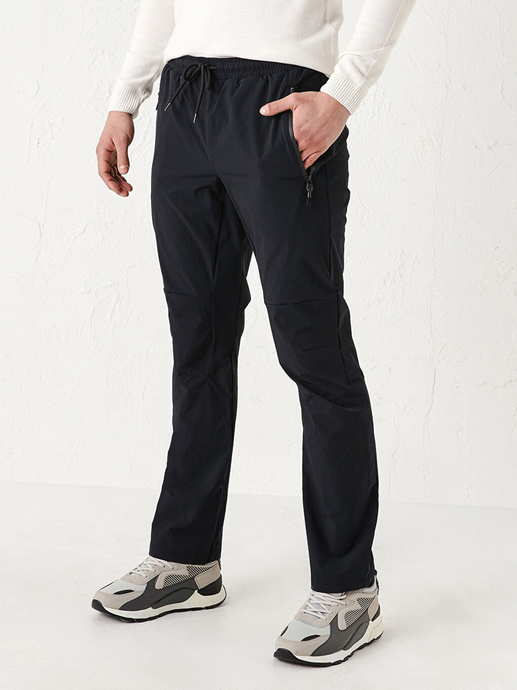 Muškarac CRNA Hlače-6