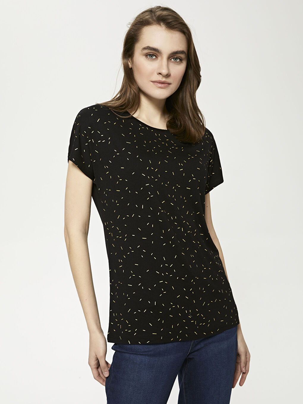 Siyah Bisiklet Yaka Baskılı Kısa Kollu Viskon Kadın Tişört