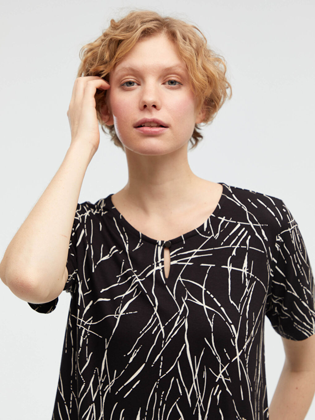 V-Neck Printed Short Sleeve Women's T-Shirt-10