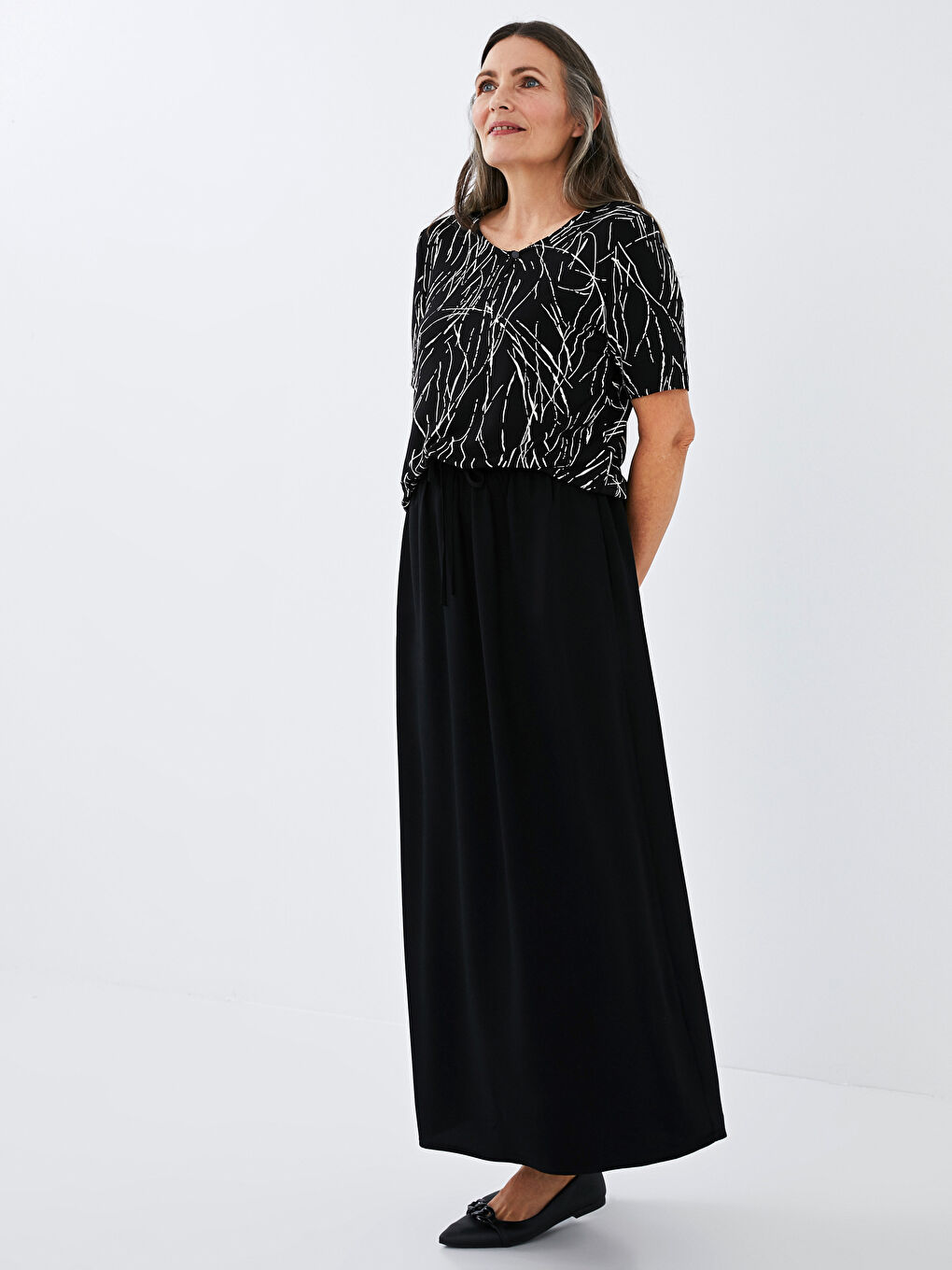 V-Neck Printed Short Sleeve Women's T-Shirt-4