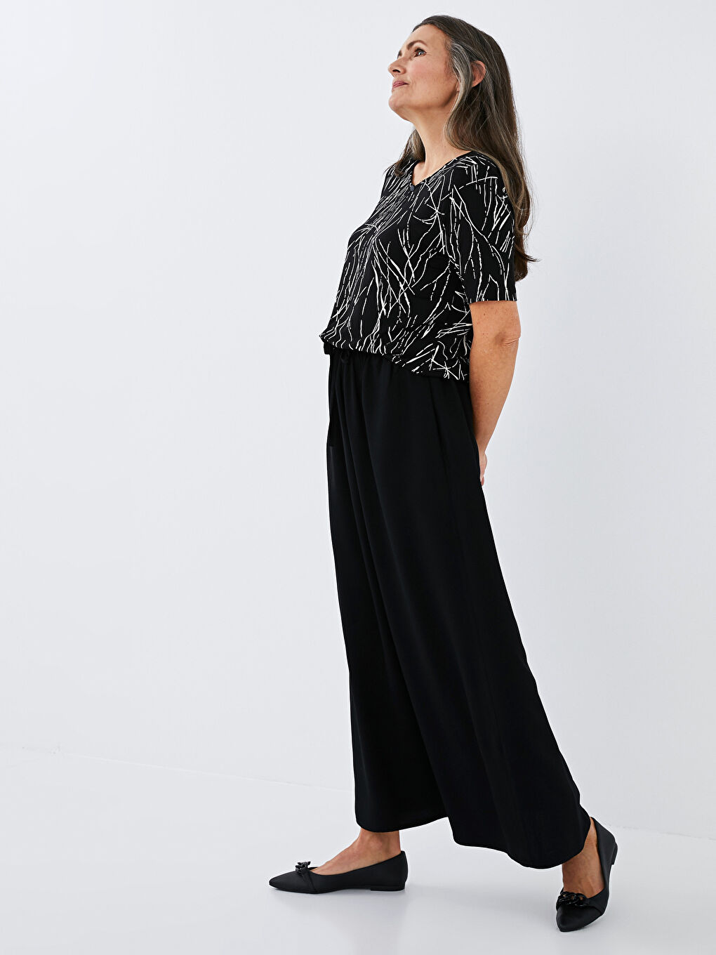 V-Neck Printed Short Sleeve Women's T-Shirt-6