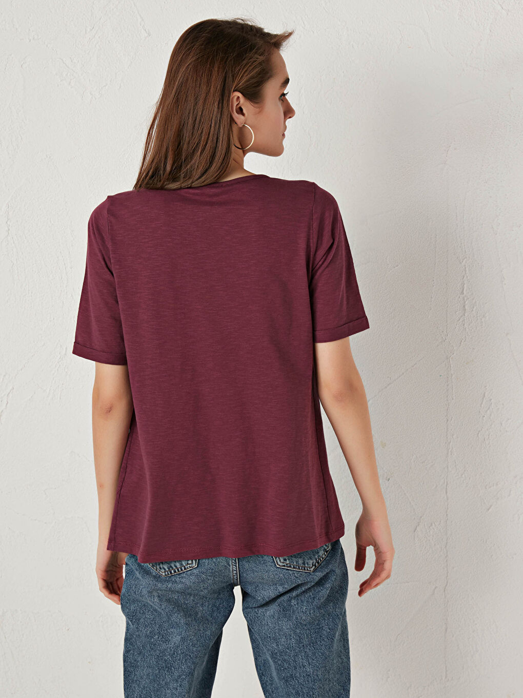 Mürdüm Bağlamalı Yaka Nakışlı Kısa Kollu Kadın Bluz-3