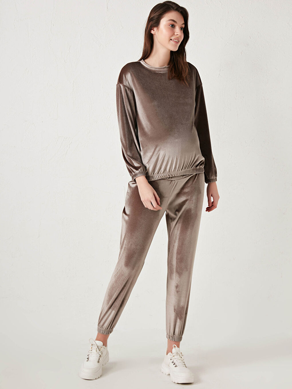 LCWAIKIKI Maternity Gri Bisiklet Yaka Düz Uzun Kollu Kadife Hamile Sweatshirt - 3