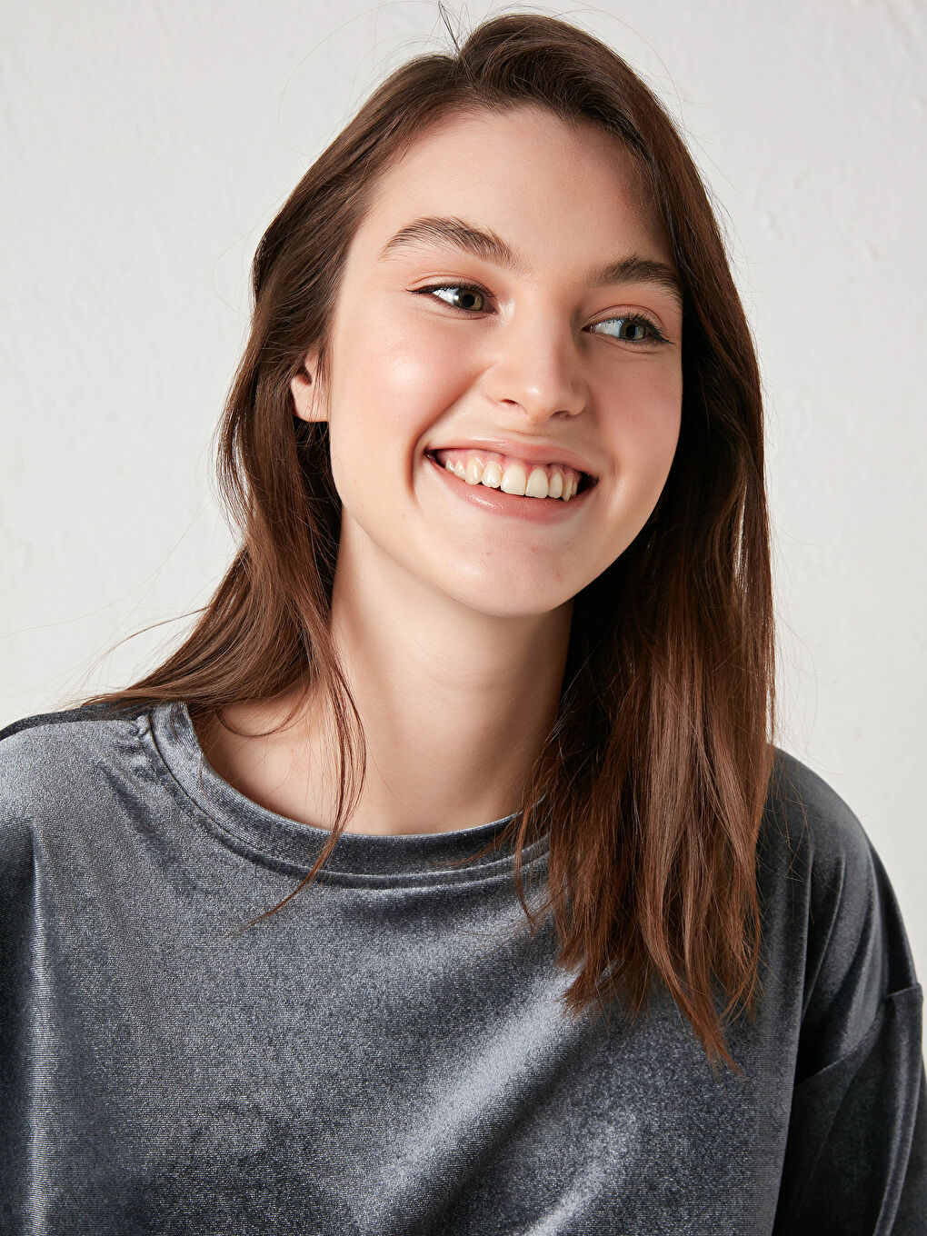 Bej Bisiklet Yaka Düz Uzun Kollu Kadife Hamile Sweatshirt-1