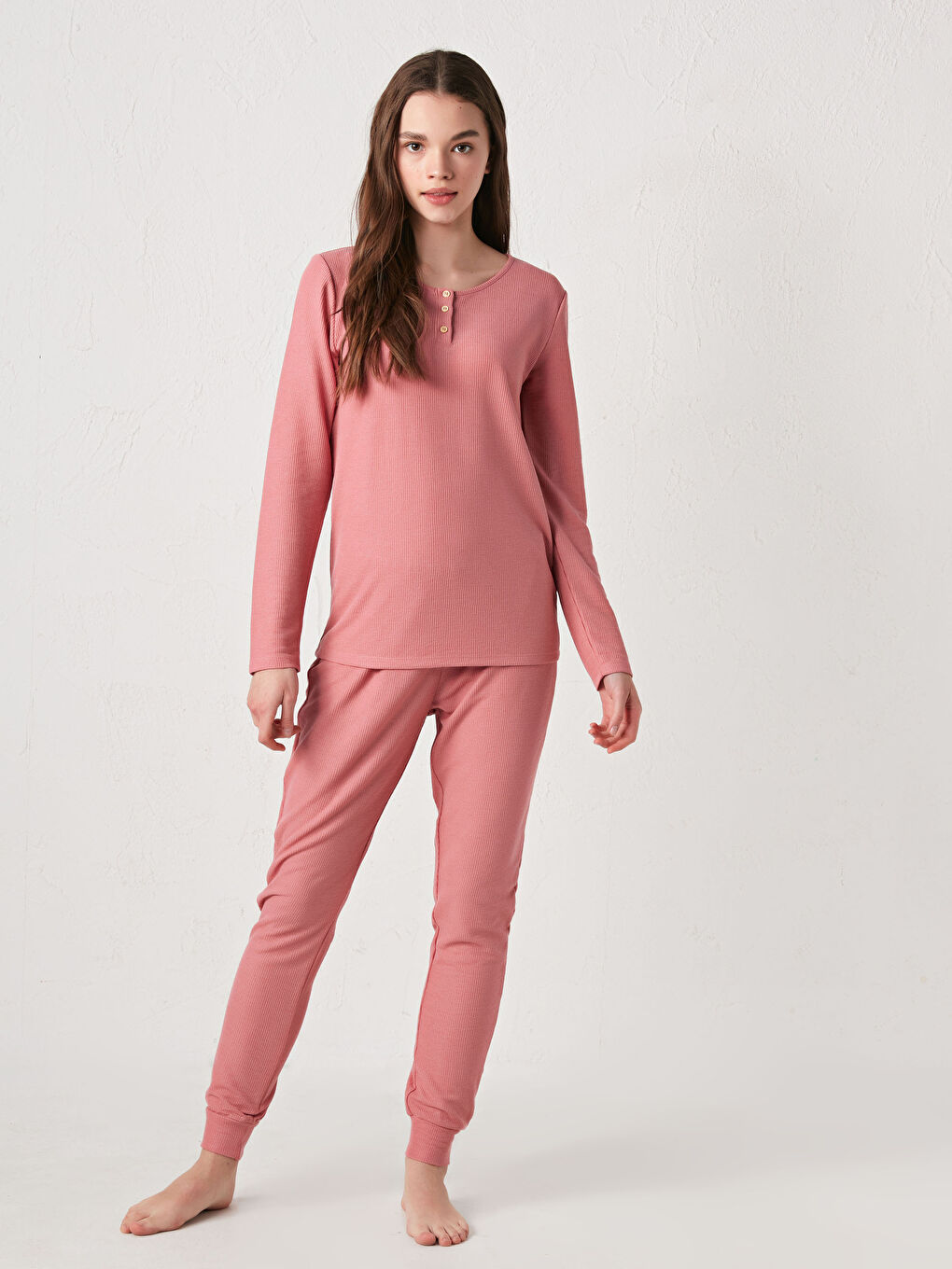 Pembe Bisiklet Yaka Düğme Detaylı Uzun Kollu Kadın Pijama Takımı-1