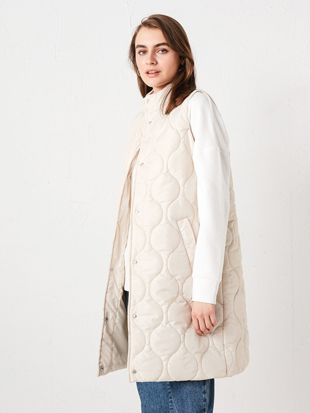 Bej Dik Yaka Kendinden Desenli Kadın Yelek-2