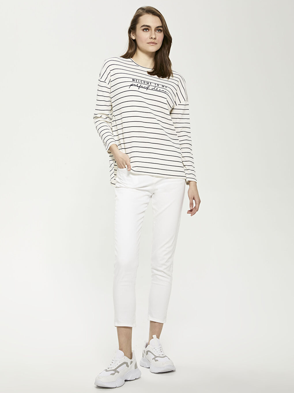 Әйелдерге арналған ұзын жең жолақты дөңгелек жағалы футболка-2