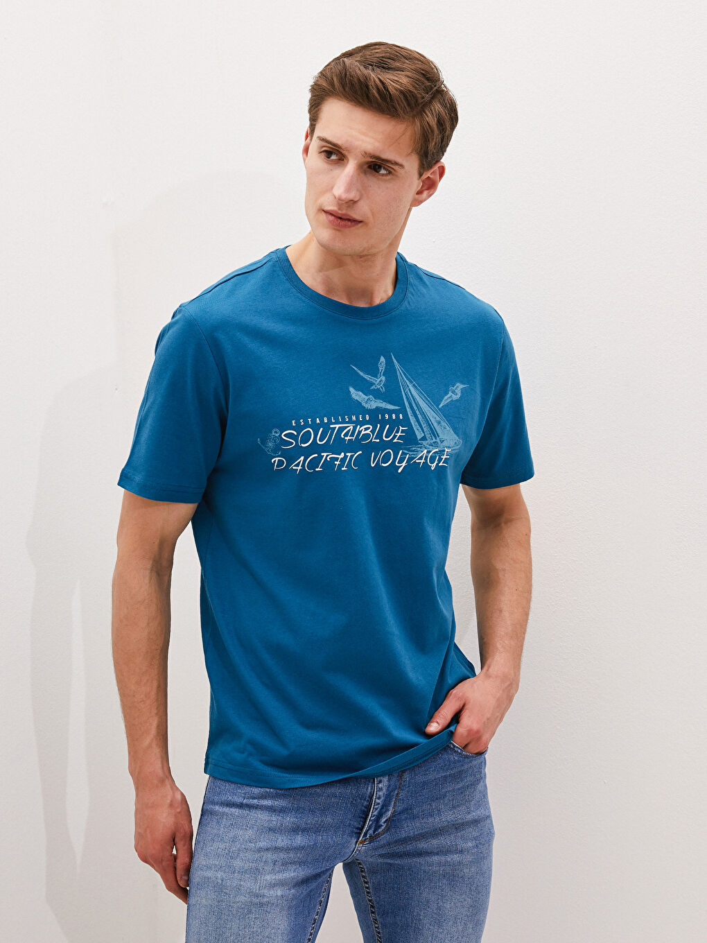 تيشيرت رجالي ياقة دائرية كم قصير مطبوع قطن ممشط