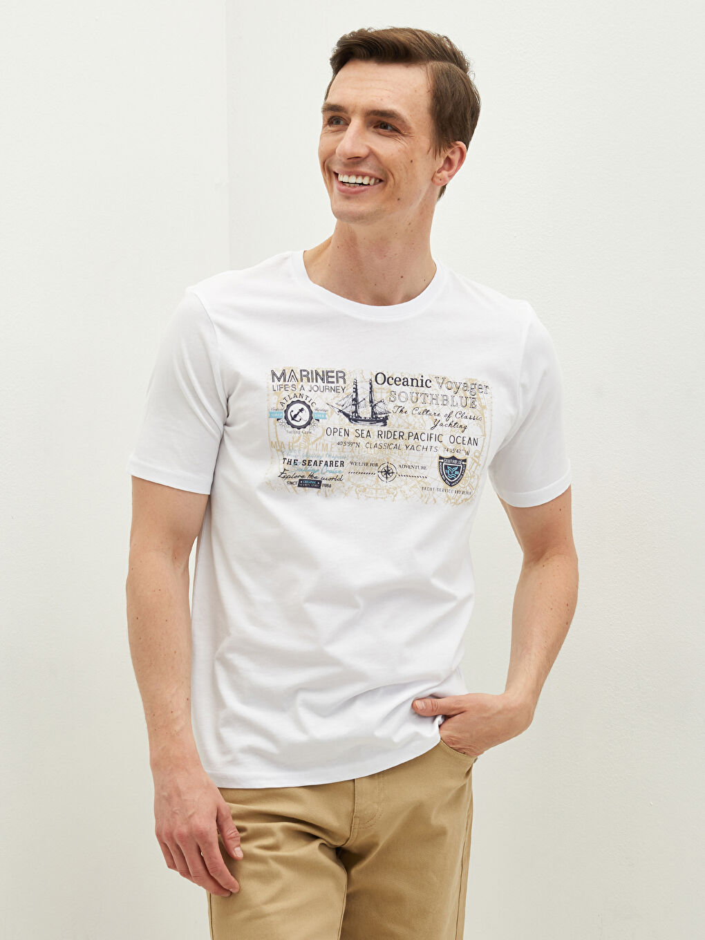 Beyaz Bisiklet Yaka Kısa Kollu Baskılı Penye Erkek Tişört-1