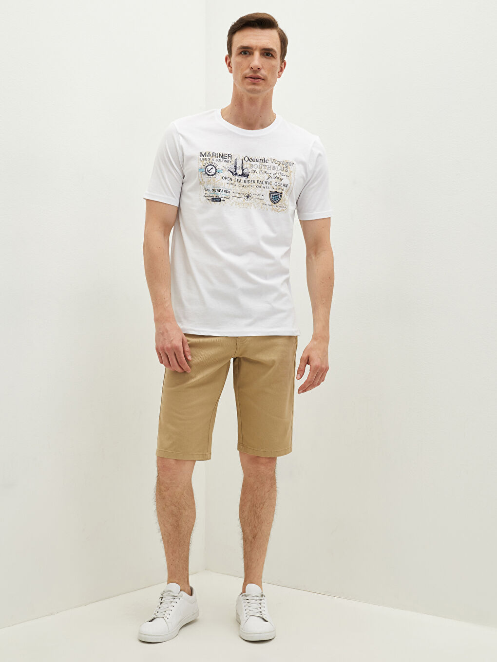 Beyaz Bisiklet Yaka Kısa Kollu Baskılı Penye Erkek Tişört-2